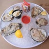 Phillips Seafood - 料理写真:1/2 DZ Oyster $15.95