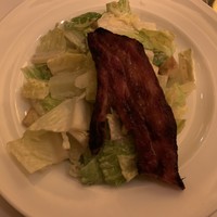 ベンジャミンステーキハウス 六本木 - ベーコン付きシーザーサラダ