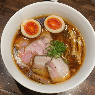 櫻井中華そば店 - 料理写真:特製醤油中華蕎麦