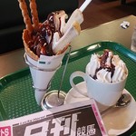 ラッキーピエロ - バナナチョコシルク390円＆チョコパフェ380円