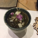 鮨 心白 - 美浜の日本一細いもずく　さっぱり爽やかです　先週食べた沖縄と対極