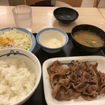 松屋 - 料理