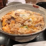 鳥つね自然洞 - 親子丼