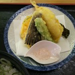 愛徳荘 - 