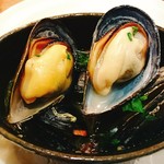 ビストロ　アギャット - カナダ産ムール貝の白ワイン蒸し