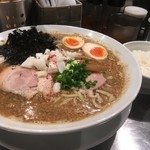 麺屋 愛心 - タマノリジョニーと半ライス