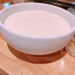 縁 - メガ盛り杏仁豆腐