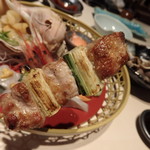 北〇 - ホエー豚の串焼き