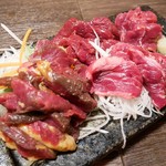 馬ござる - 馬の生肉  4種類盛り  190円×④