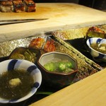 もと井 - カウンター席の前で 八寸が盛り付けられていきます。　　　　　2019.06.01