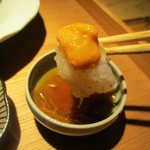 もと井 - お造りの 鱧に雲丹をタップリ載せて、エシャロット入りのポン酢で頂きました。　　　　　2019.06.01