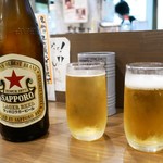 Hinadori Kabuto Age Torikoya - 瓶ビールは赤星