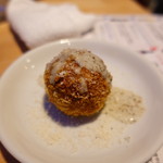 バカイゥン - 空豆のコロッケ　チーズソース