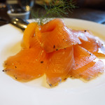 コリス - スモークサーモンとマンゴー