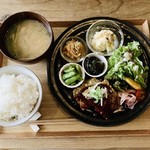 ヒトテマ - 6月のある日の、本日の定食