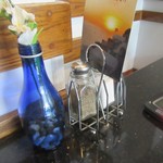 Zorba’s Cafe  - テーブルセット