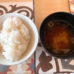 長生館 - ご飯と味噌汁