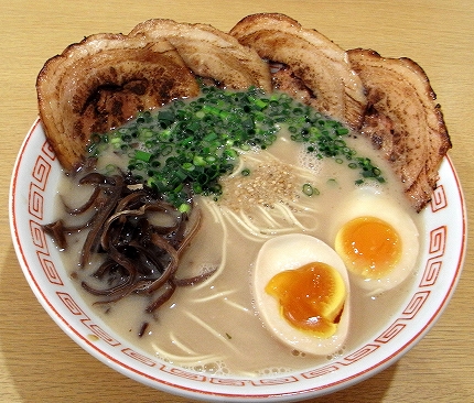 炙りチャーシュー麺 By Ca 博多長浜ラーメン 翔龍 小田原ぶらり横丁 しょうりゅう 小田原 ラーメン 食べログ 炙りチャーシュー麺 By Ca 博多長浜ラーメン 翔龍 小田原ぶらり横丁 しょうりゅう 小田原 ラーメン 食べログ