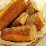 Osteria Giulia - オステリア ジュリア　自家製パン（鰯ソース）