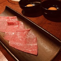 よろにく - ザブトンすき焼き トリュフ添え