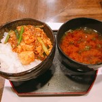 嵐山 - 麻婆丼にしてますw 