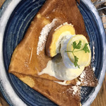 クレープリー・スタンド シャンデレール 梅田店 - 