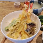そば割烹 よいん - セットの「海老と穴子の天丼」