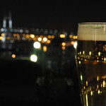 山手ローズテラス - ベイブリッジを眺めながらビールで乾杯