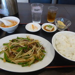 Nakayama Hanten - Aランチ・牛肉とピーマン炒め￥８１０