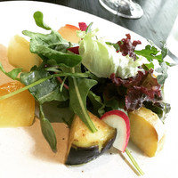 ラ・ボンヌターブル - 