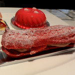 ロビーラウンジ - ストロベリーエクレア