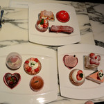 ロビーラウンジ - スイーツ１２種類