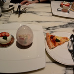 ロビーラウンジ - チーズムースとスープエッグ