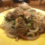 小楽 - 小腹が空いて来たので「ホルモン焼きうどん」をいただきます（２０１９．６．１７）