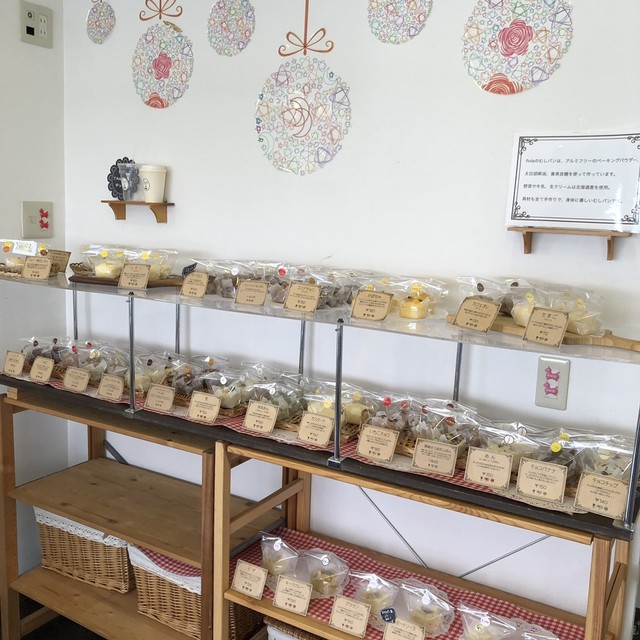 移転 メロンパン専門店 Fiola フィオラ 環状通東 カフェ 食べログ 移転 メロンパン専門店 Fiola フィオラ 環状通東 カフェ 食べログ