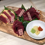 馬肉バル じゃじゃ馬 新橋店 - 