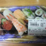 スマイルキッチン - 海鮮にぎり寿司盛り合わせ 598円