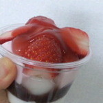 タカノフーズショップ - 苺のカップデザート
