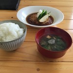 2皿目 ハンバーグを定食で