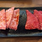 USHIHACHI - 特上USHIHACHI焼肉セットのお肉1,990円