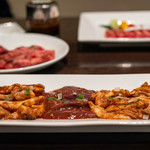 타케야 규우니쿠텐 - 2019.6 ホルモンの三種盛り（980円）レバー、コプチャン、ハチノス