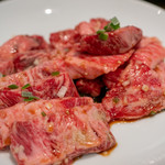 타케야 규우니쿠텐 - 2019.6 なかおちカルビ（890円）、不揃いのカルビ（680円）