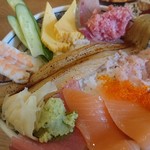 磯丸水産 - 海鮮全部乗せ＠１０３０