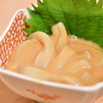 酒とお食事 たくあん - 自家製 いか塩辛@500円：別角度で。