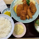 動坂食堂 - ミックスフライ定食！