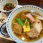 らー麺 あけどや - 祝う極醤油ら〜麺
      〜ひつまぶし風ご飯セット〜 1300円