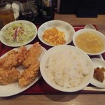 中華料理 華龍 - 「鶏唐揚定食」（９００円込）（２０１９年６月）