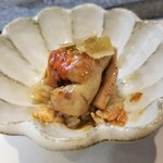 寿司栄 - 鮟肝の飴煮 いぶりがっこ 酢飯