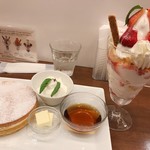 ミルク&パフェ よつ葉ホワイトコージ 札幌パセオ店 - 