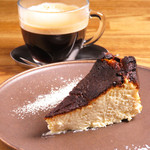 <Very popular> Basque style black cheesecake